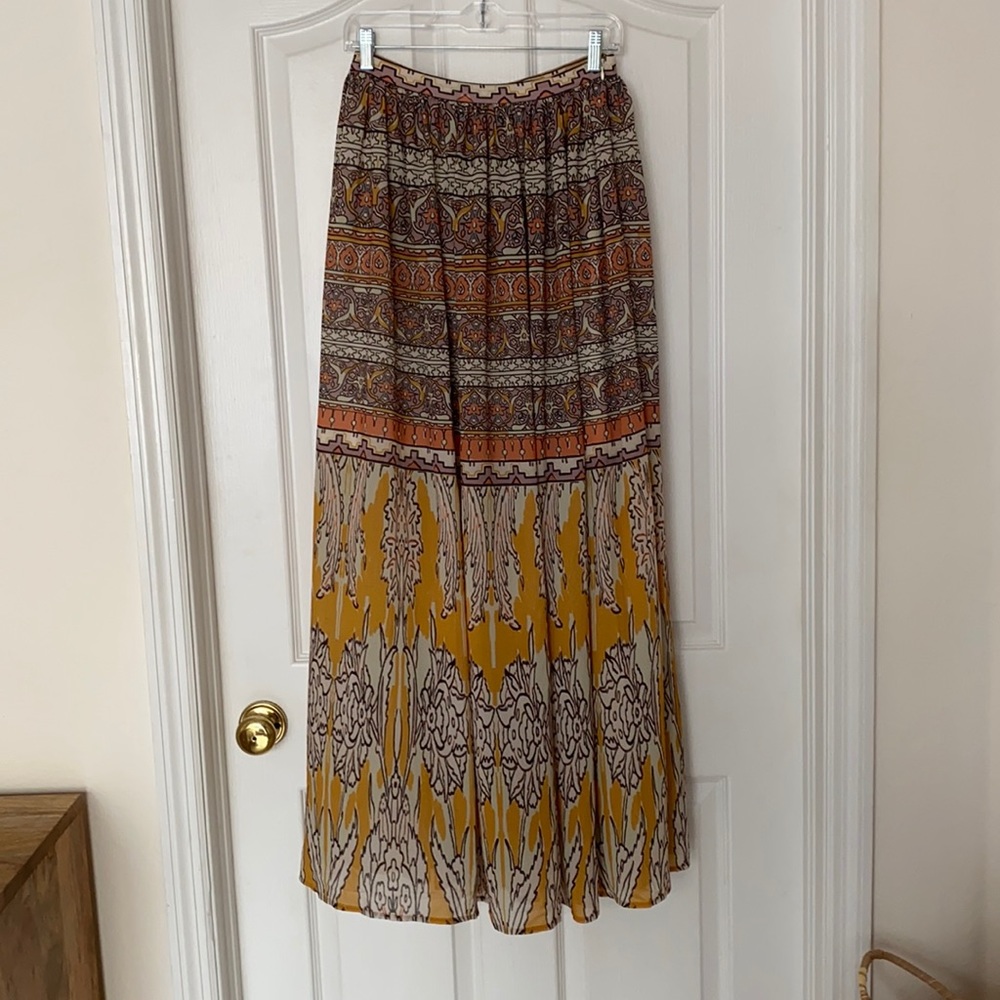 Vici skirt size small